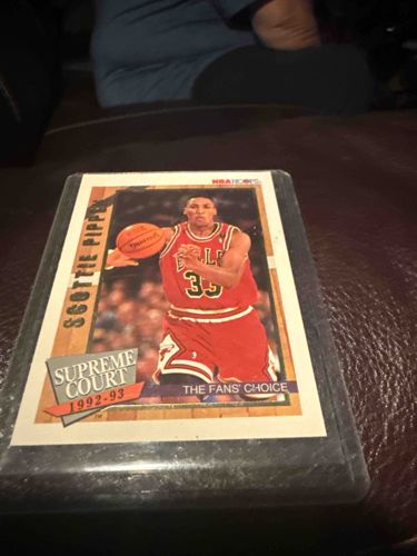 1992-93 Fleer Scottie Pippen Supreme Court Basketball Card