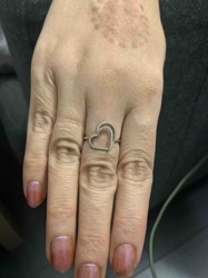 Diamond Heart Outline Ring